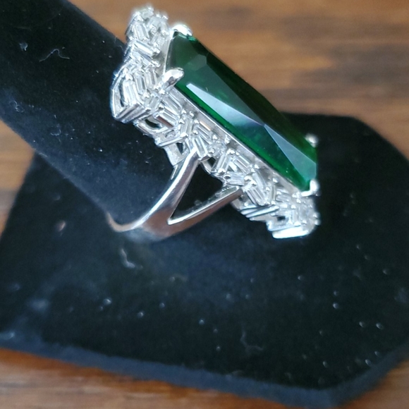 STERLING SILVER RING - Picture 2 of 5